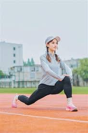 为什么棒球场没有统一的大小限制各地球场的差异解析