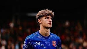 哈登轰29+6三分！快船反超勇士升至第6 伦纳德27+10：末节14分